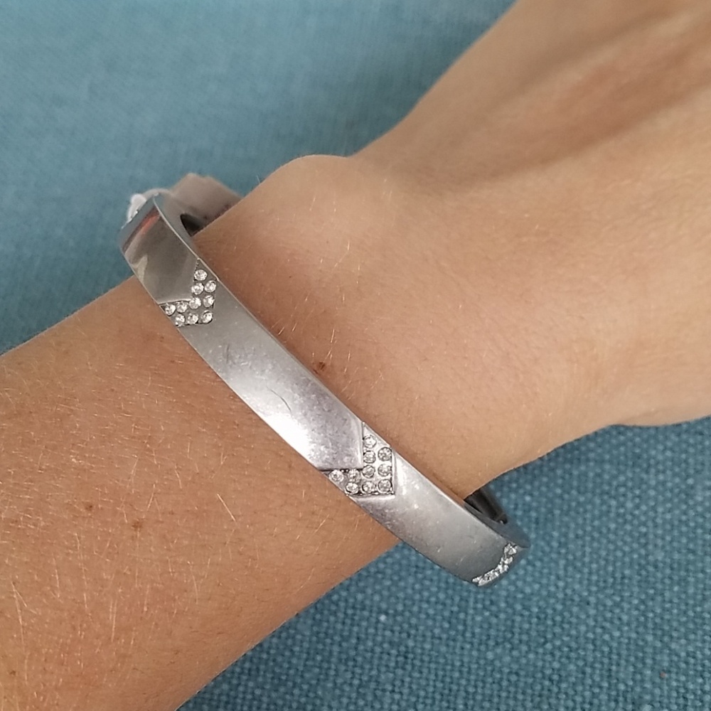 Lia Sophia stretch bracelet
